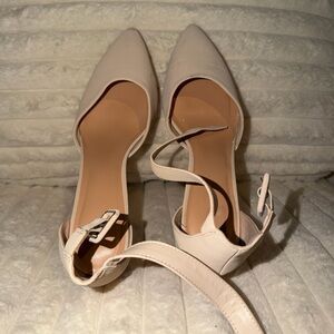 Nude Pointed Toe Ankle Strap Block Heels Women’s Size 10